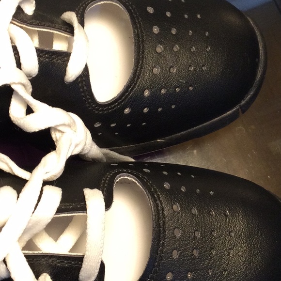 Nike - Picture 5 of 7